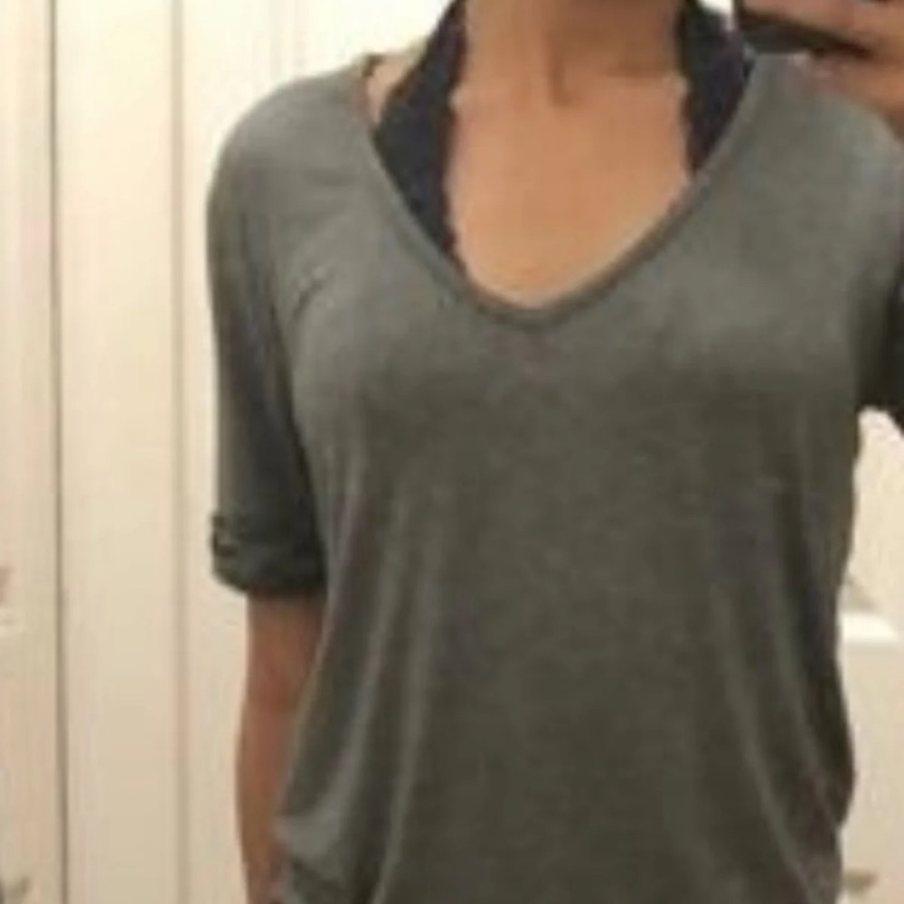 Grey v neck - Picture 2 of 2
